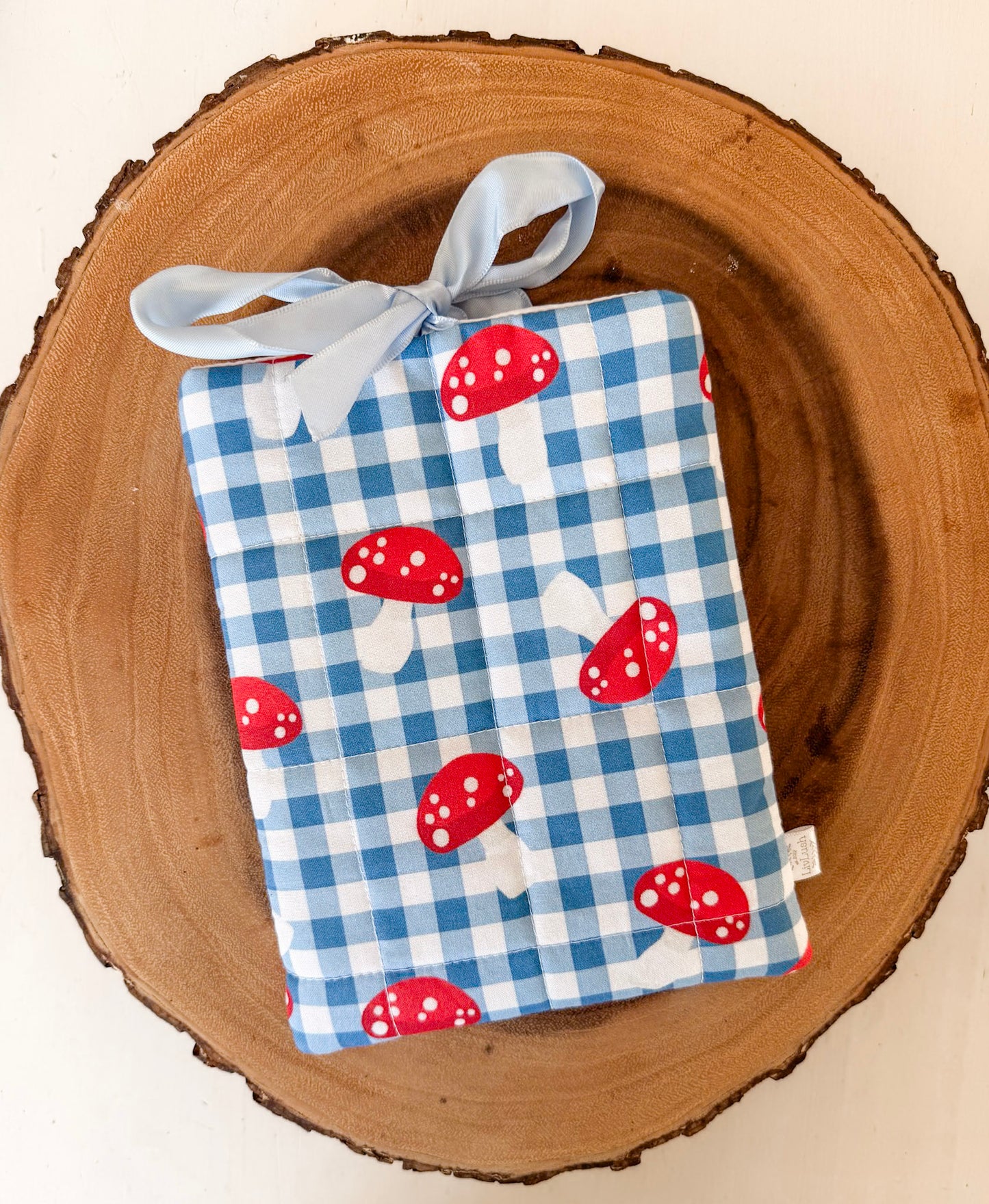 Quilted Bow E-Reader Sleeve